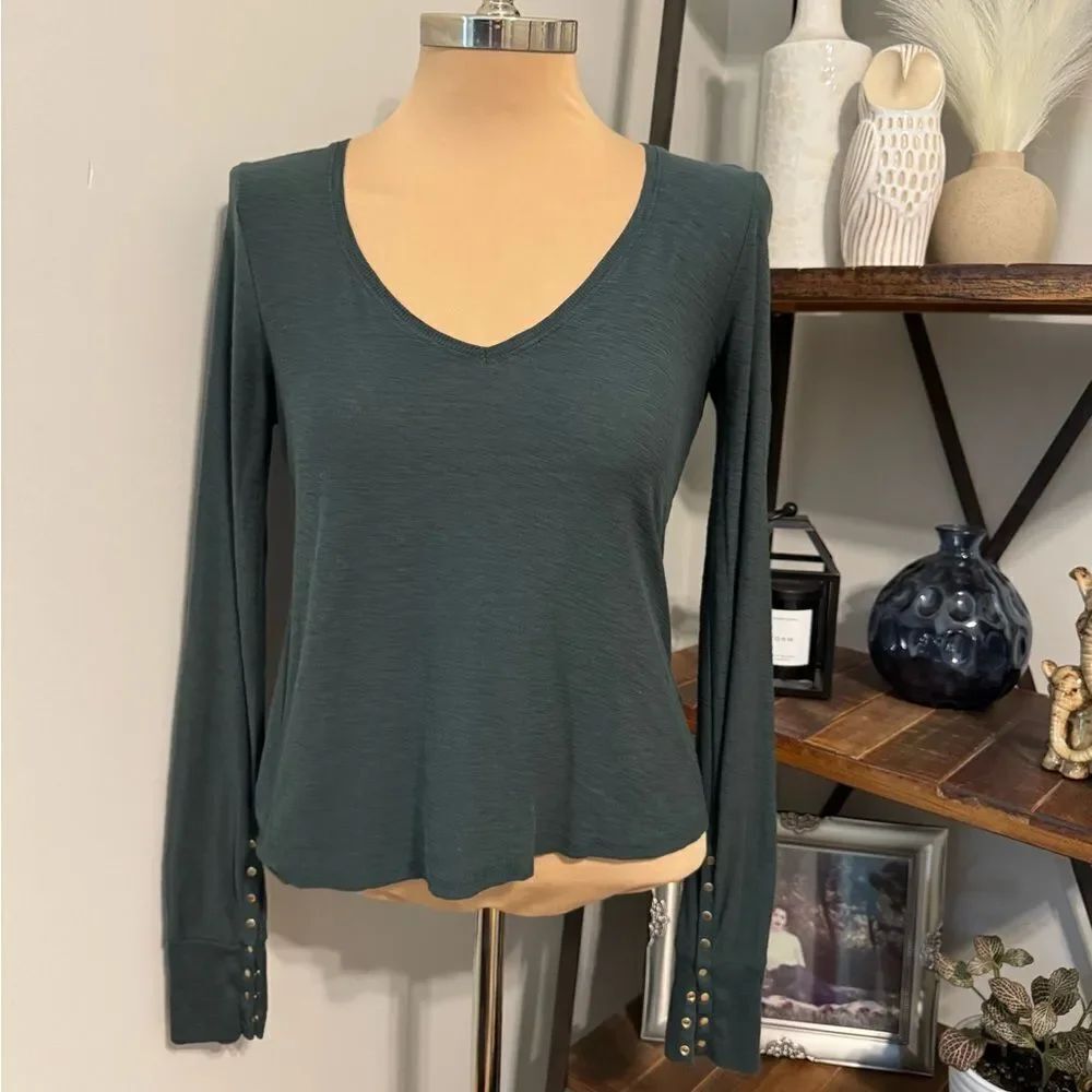 NATION Womens Paige Smock Cuff Tee LS Green Women’s SIZE MED